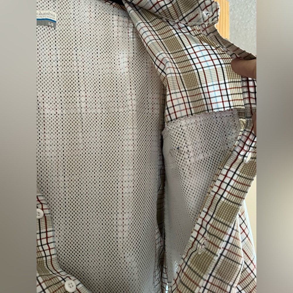 Columbia Men’s Red,‎ Tan and Black Plaid Shirt Size Large - Picture 9 of 13